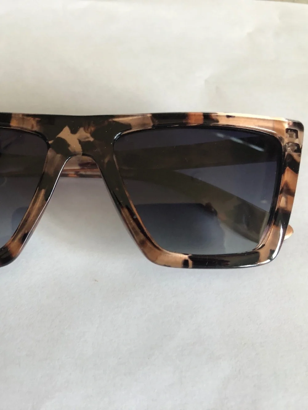 New Peepers Luna Quartz  UV 400 Sunglasses‎